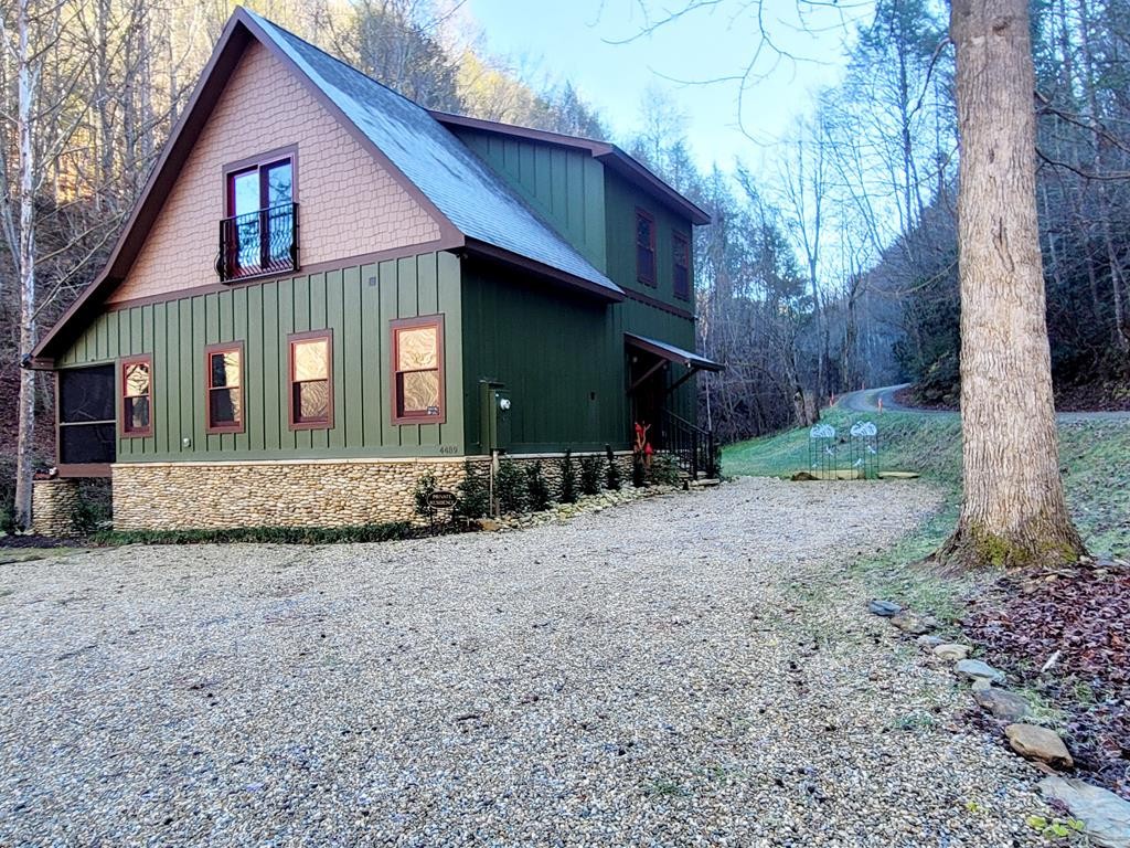 4489 Pittman Center Road Sevierville, TN 37876 - Photo 2 of 41 Gallery Image 2