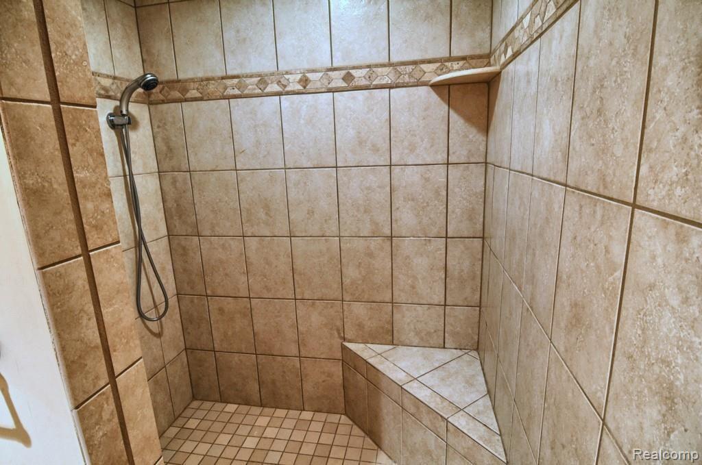 1598 Woodhaven Road Howell, MI 48855 - Photo 28 of 52 Finished_Lower_Level_Bathroom_ll.jpg