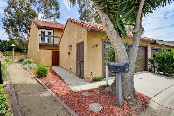 $995,000 | 2043 Avenue Of The Trees, Carlsbad, CA 92008
