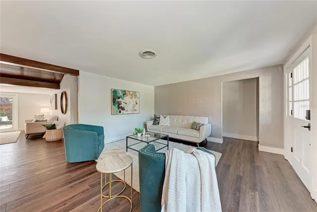 $719,300 | 2132 Hyde Park Circle, Sarasota, FL 34239