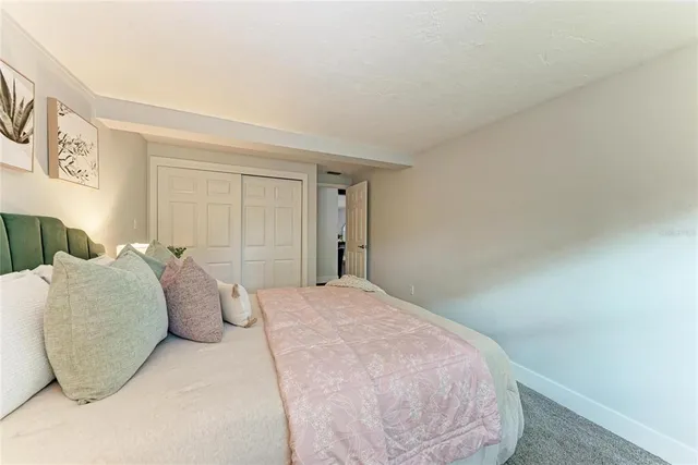 $719,300 | 2132 Hyde Park Circle, Sarasota, FL 34239