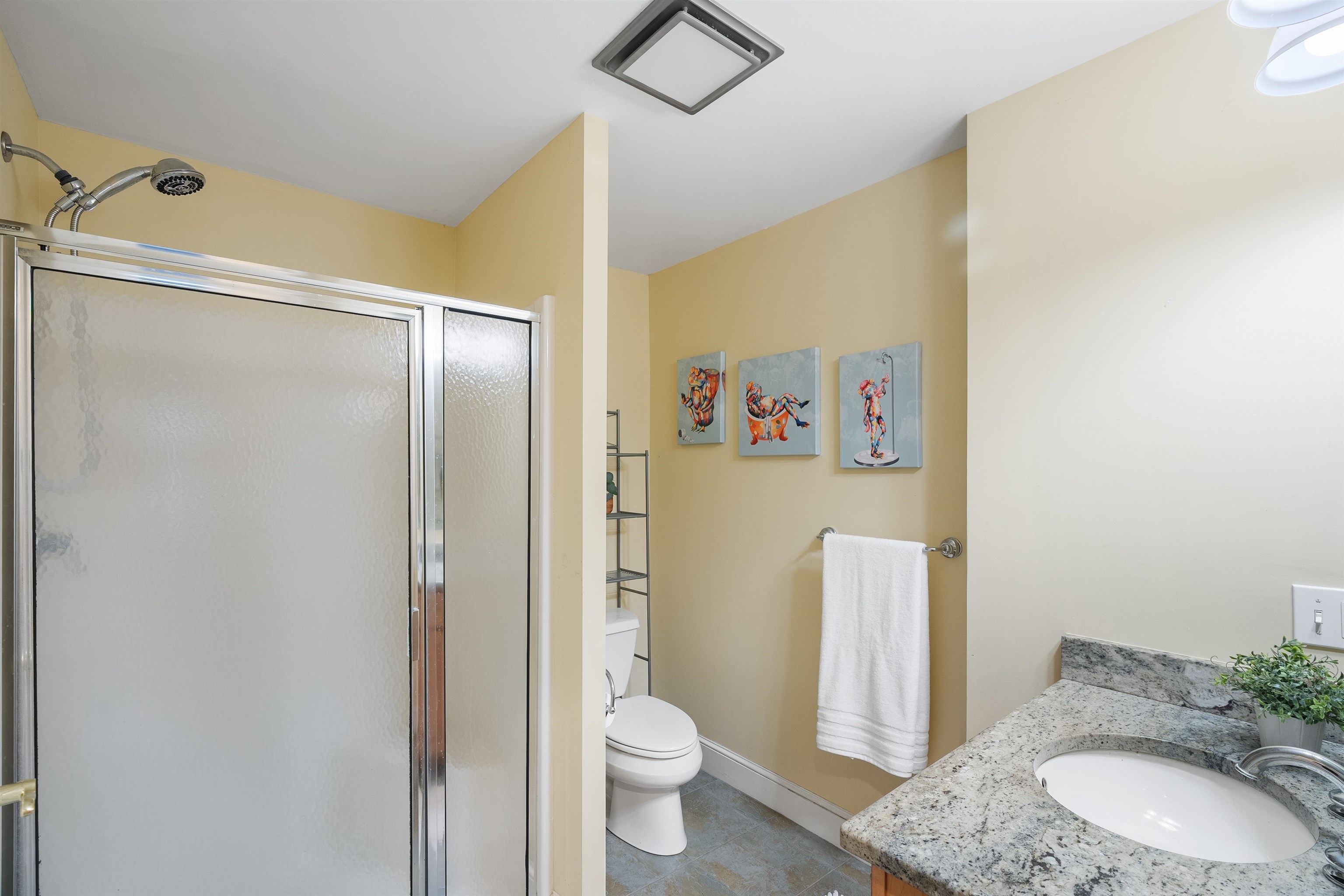 7 Chester Road, Unit 209 Derry, NH 03038 - Photo 17 of 24