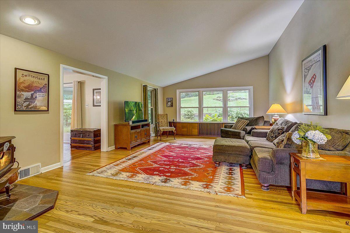 8200 Fenton Road Glenside, PA 19038 - Photo 11 of 72 Gallery Image 11
