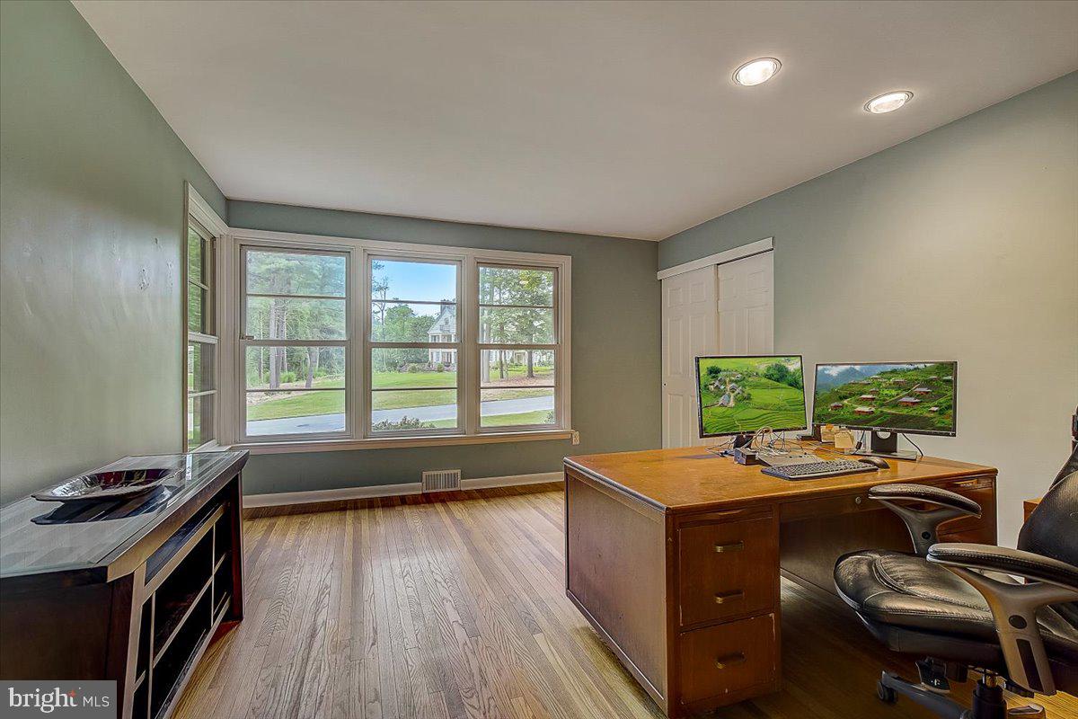 8200 Fenton Road Glenside, PA 19038 - Photo 25 of 72 Gallery Image 25
