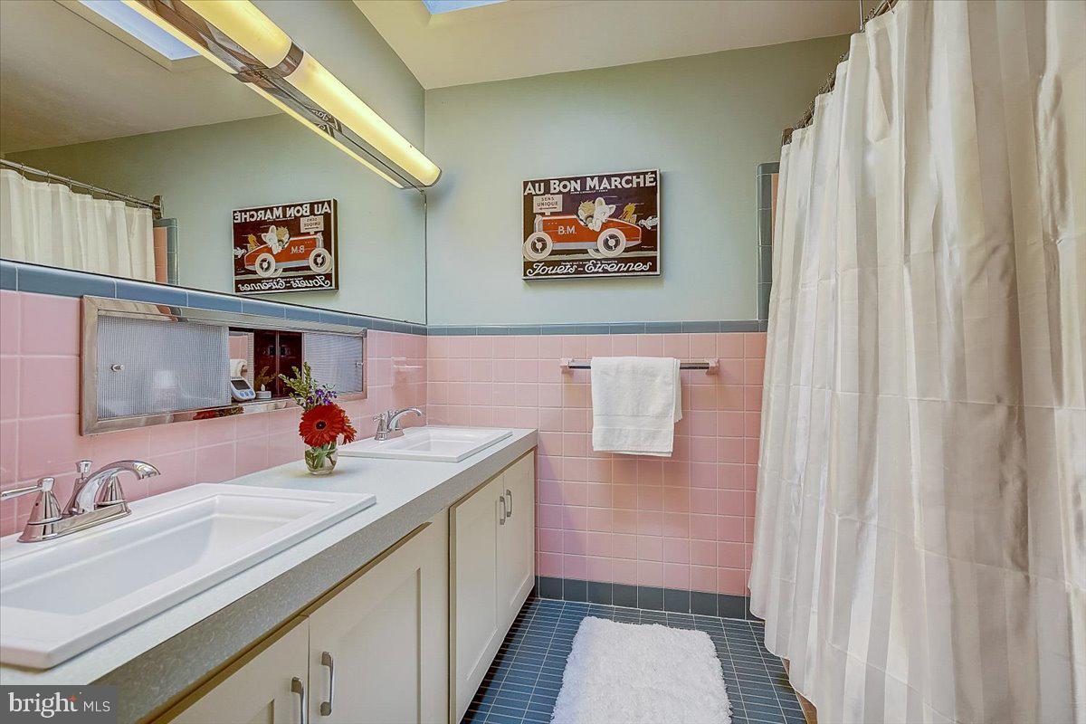 8200 Fenton Road Glenside, PA 19038 - Photo 40 of 72 Gallery Image 40