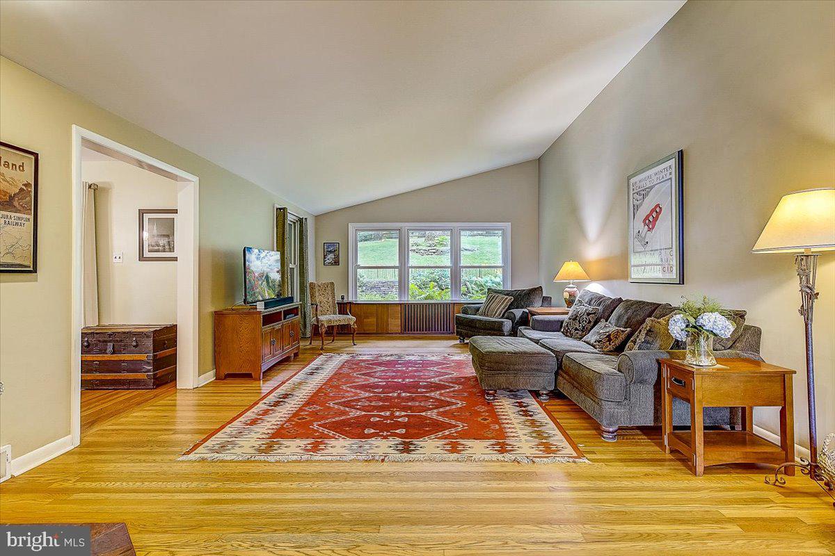 8200 Fenton Road Glenside, PA 19038 - Photo 10 of 72 Gallery Image 10