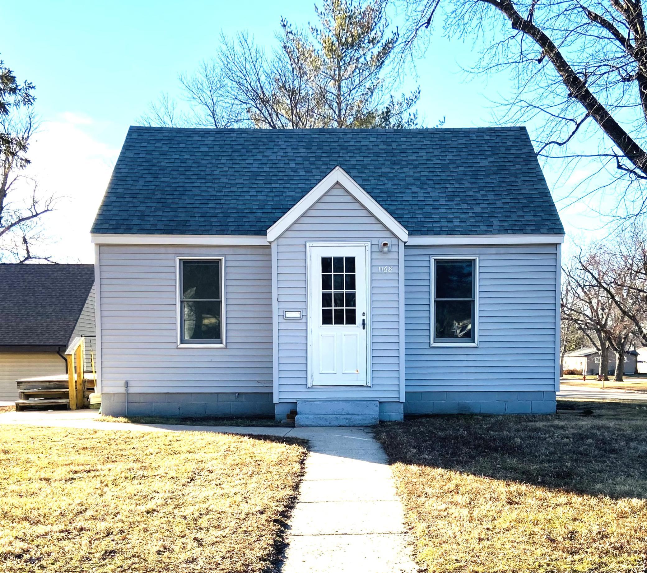 1168 Prospect Avenue Windom, MN 56101 - Photo 1 of 21