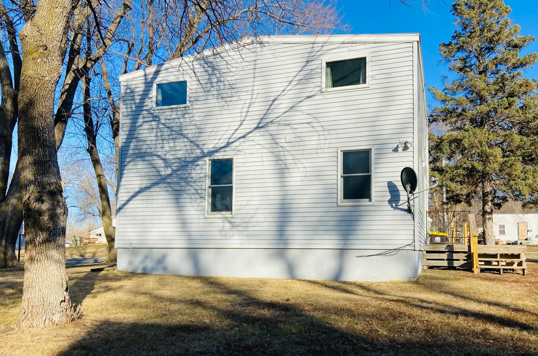 1168 Prospect Avenue Windom, MN 56101 - Photo 2 of 21