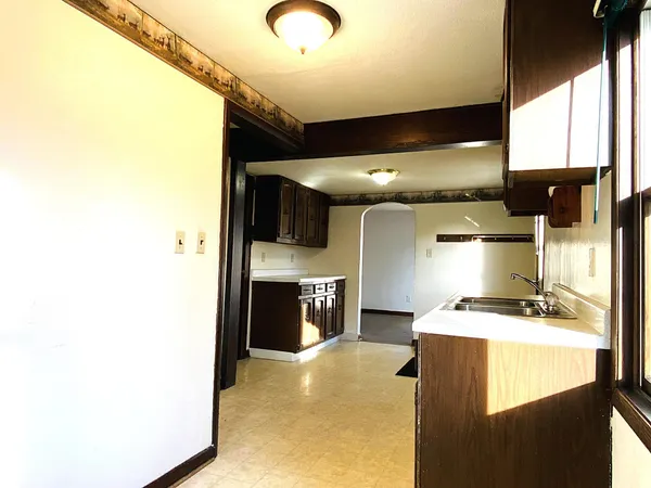 $94,500 | 1168 Prospect Avenue, Windom, MN 56101