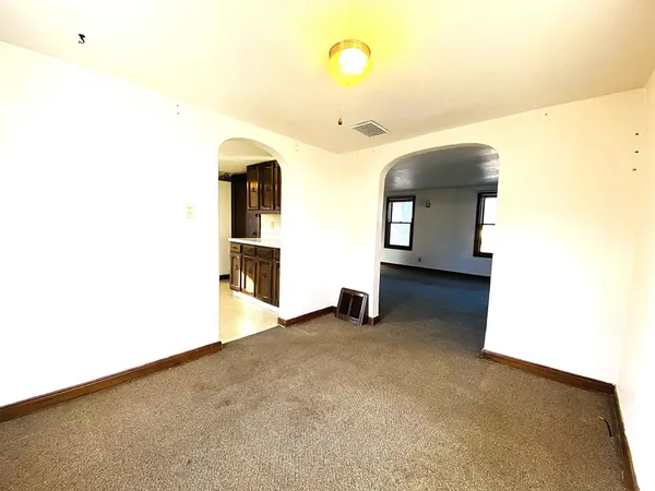 $94,500 | 1168 Prospect Avenue, Windom, MN 56101