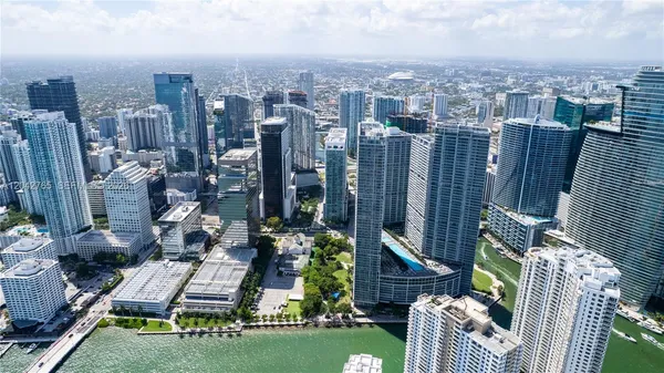 $4,200 | 495 Brickell Avenue, Unit 4609, Miami, FL 33131