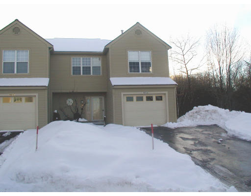 905 D Ridgefield Circle, Unit 905D Clinton, MA 01510 - Photo 1 of 1 Gallery Image 1