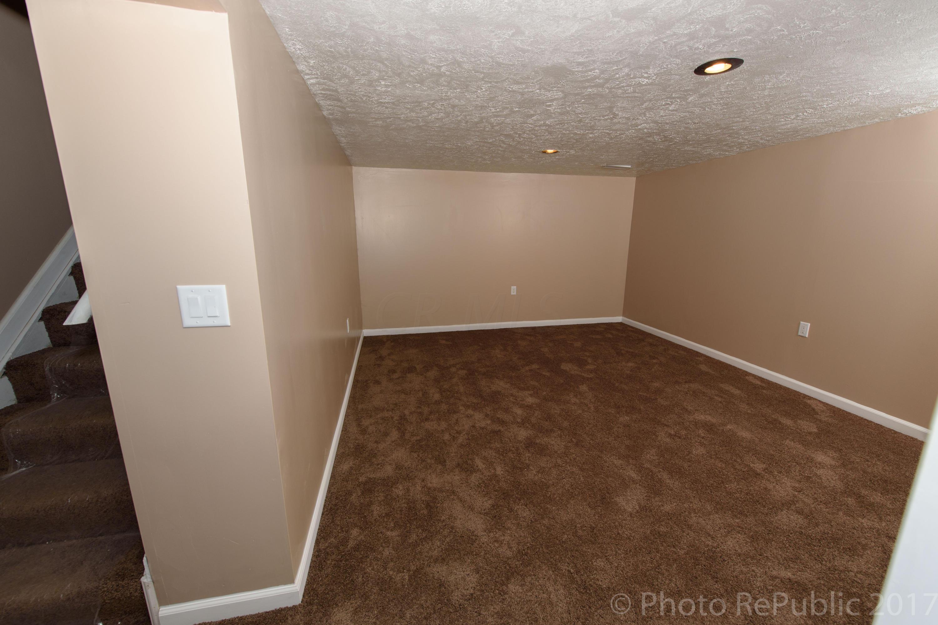 5142 Rutledge Drive South Columbus, OH 43232 - Photo 12 of 19