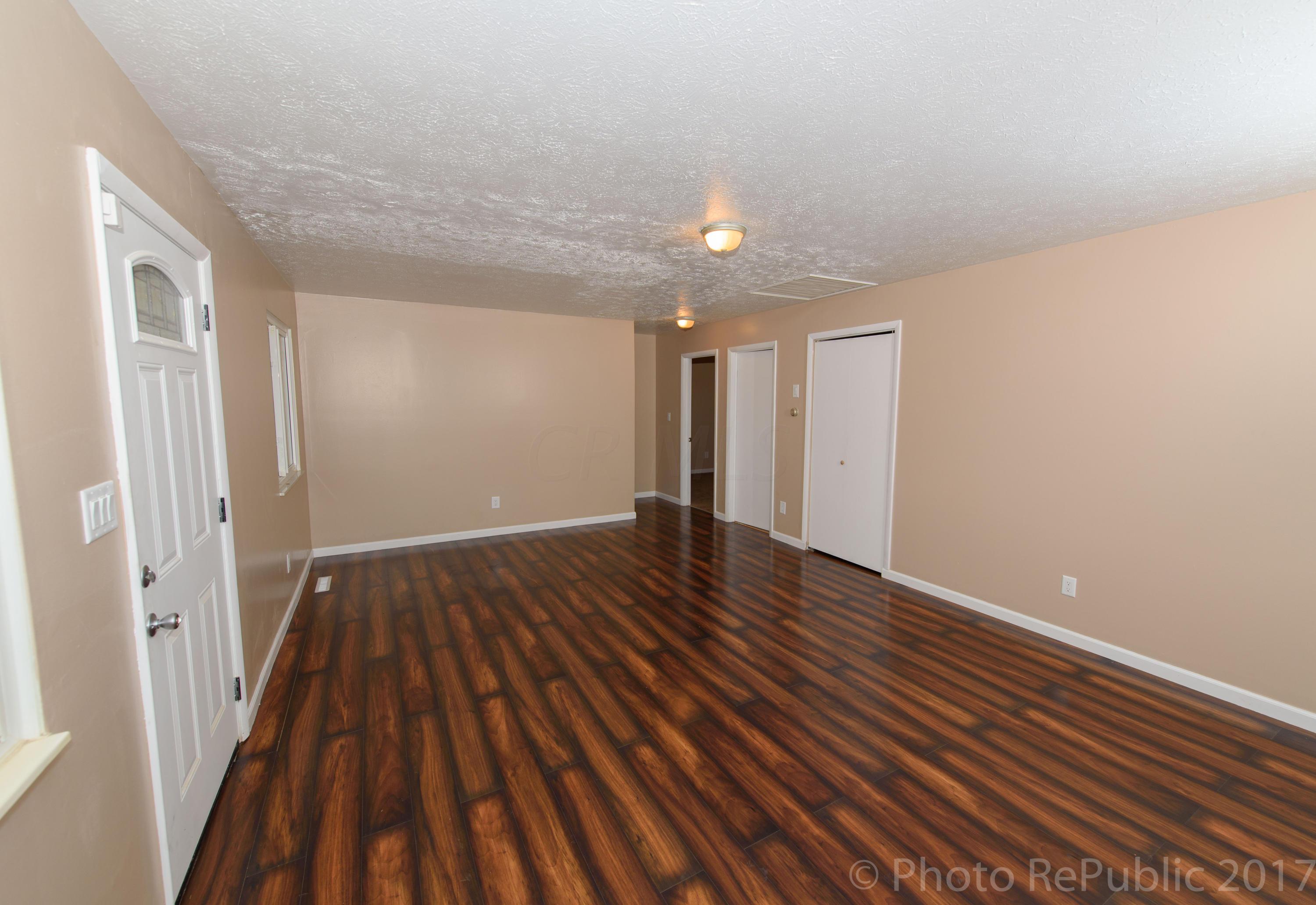 5142 Rutledge Drive South Columbus, OH 43232 - Photo 2 of 19