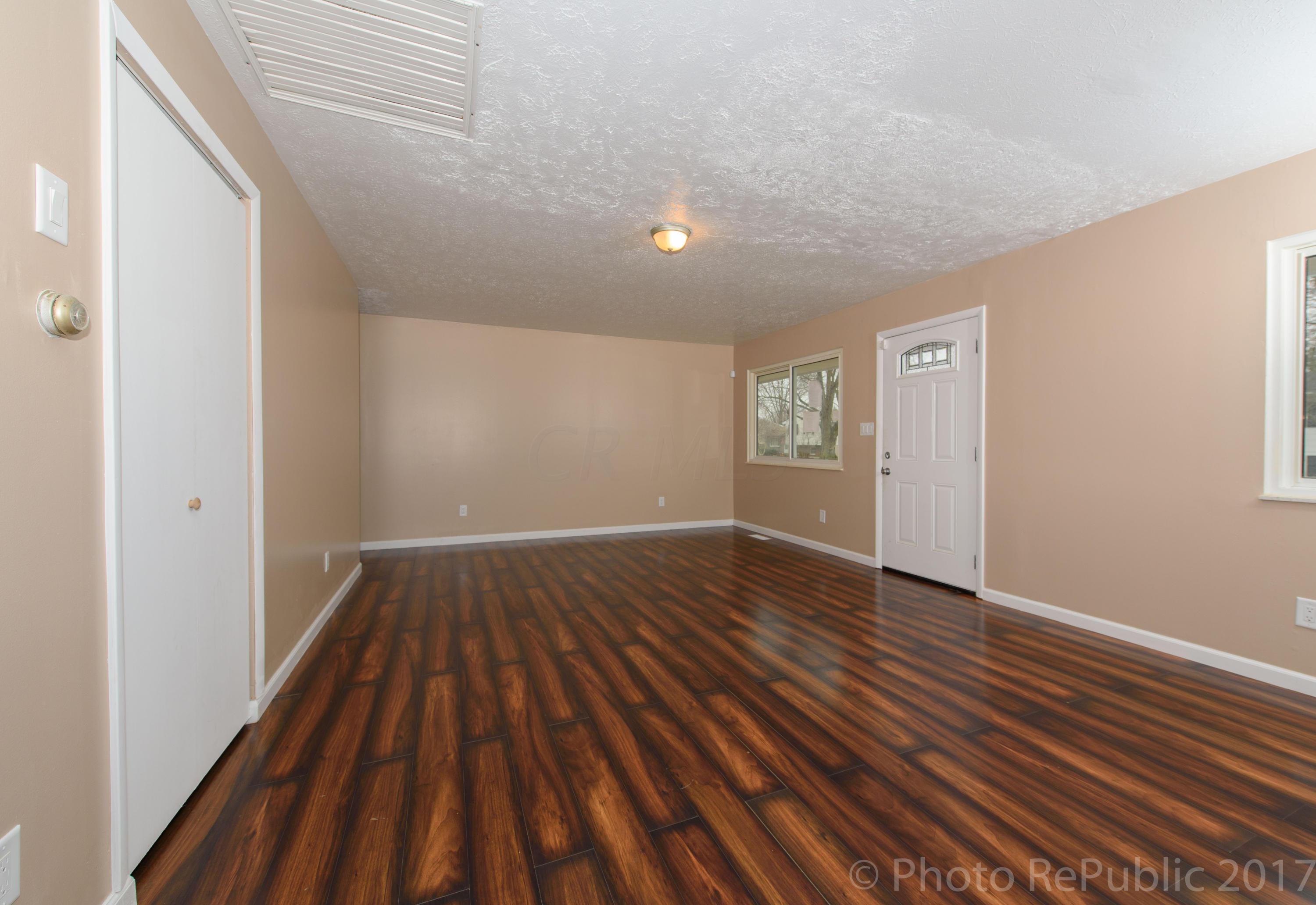 5142 Rutledge Drive South Columbus, OH 43232 - Photo 3 of 19