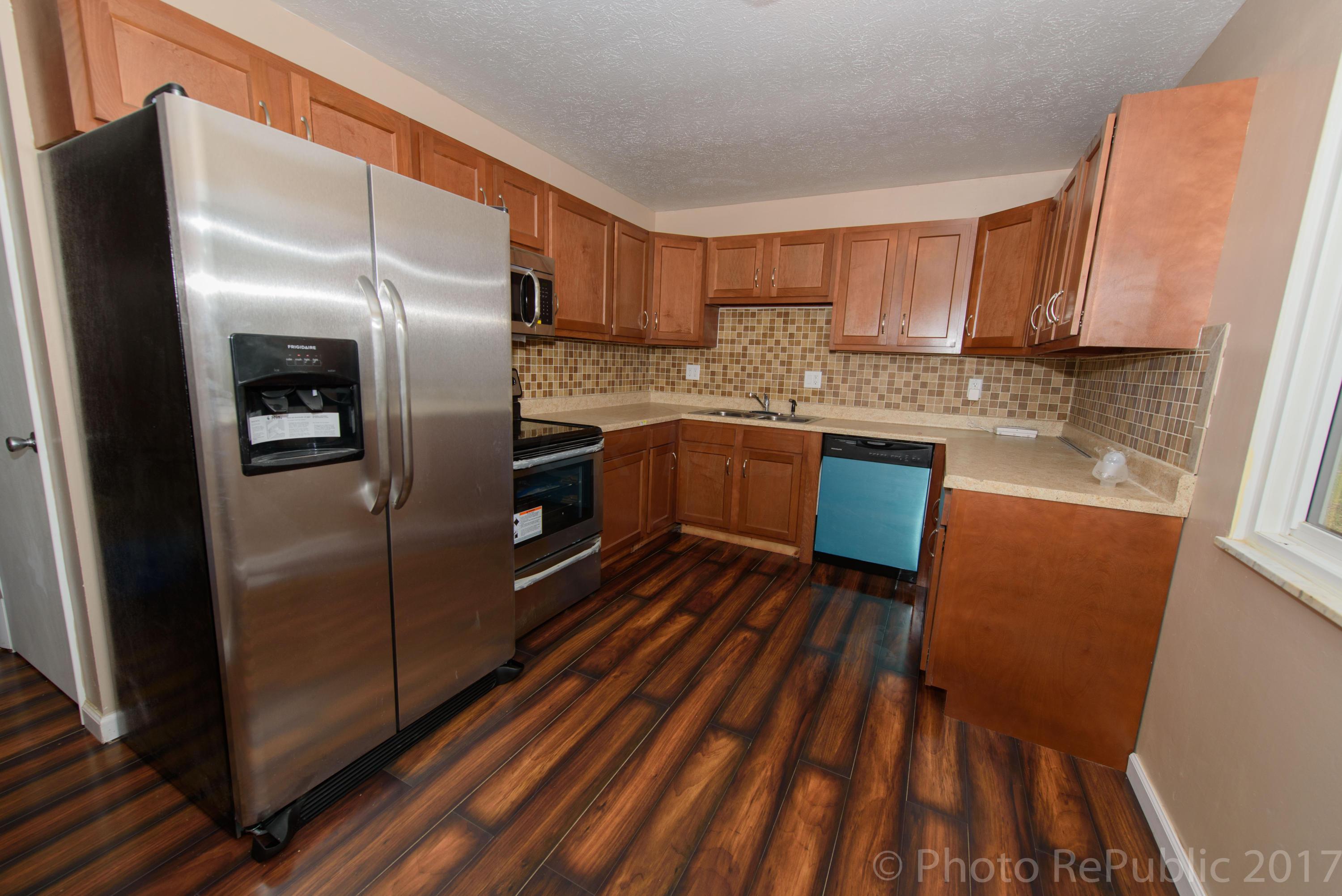 5142 Rutledge Drive South Columbus, OH 43232 - Photo 5 of 19