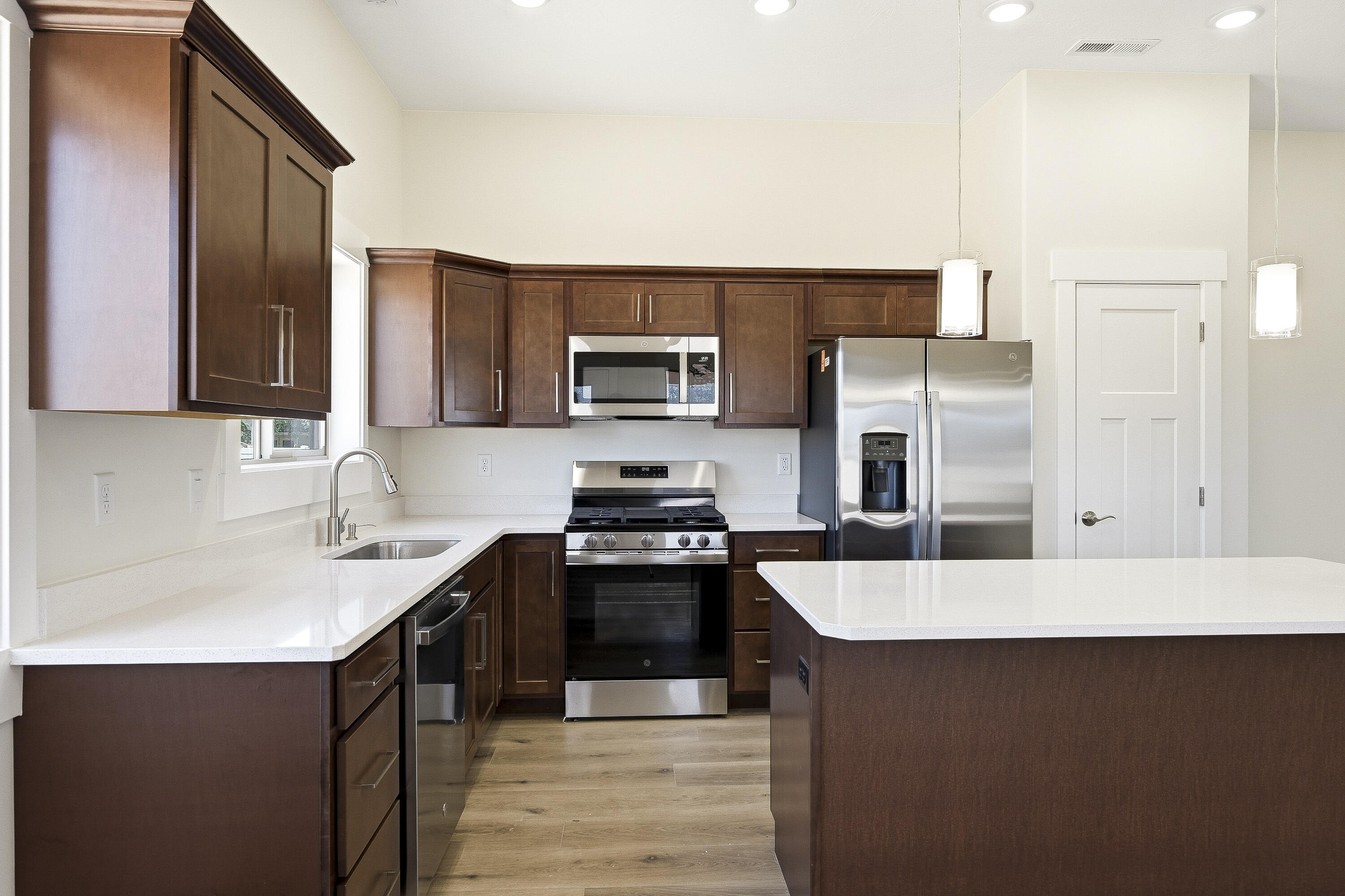 3887 North Hawks Landing Loop Cedar City, UT 84721 - Photo 12 of 46 3887 N Hawk Landing-21
