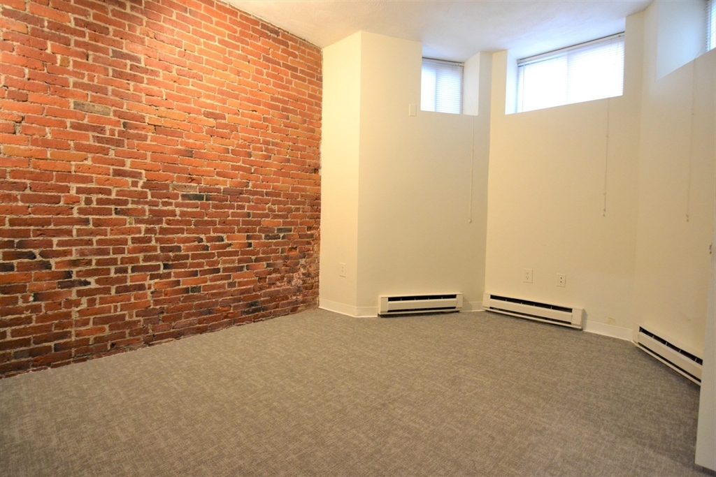 67 St Germain Street, Unit 191 Boston, MA 02115 - Photo 8 of 13 a view of an empty room