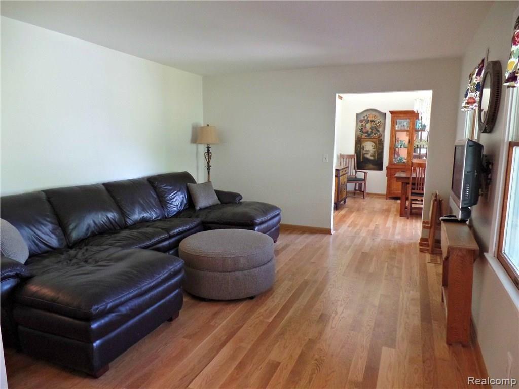 6311 Dutch Road Goodrich, MI 48438 - Photo 9 of 45 SAM_2306.JPG