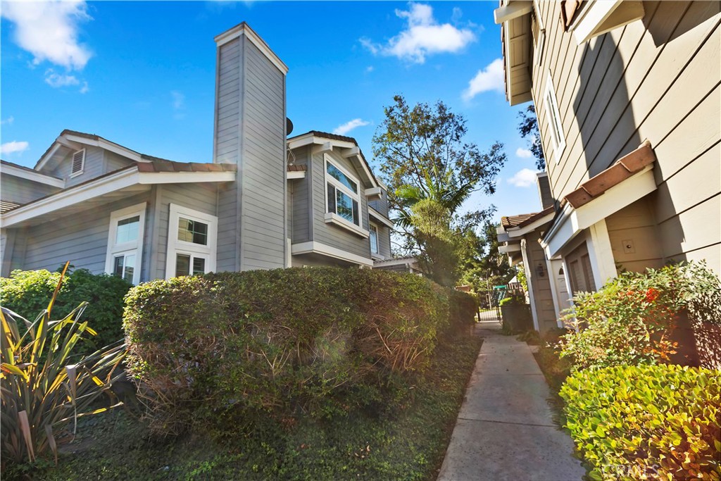 2192 Avocado Way Tustin, CA 92782 - Photo 37 of 41