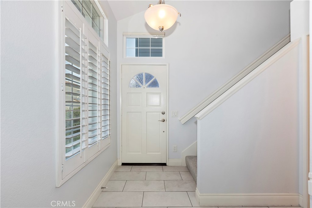 2192 Avocado Way Tustin, CA 92782 - Photo 4 of 41