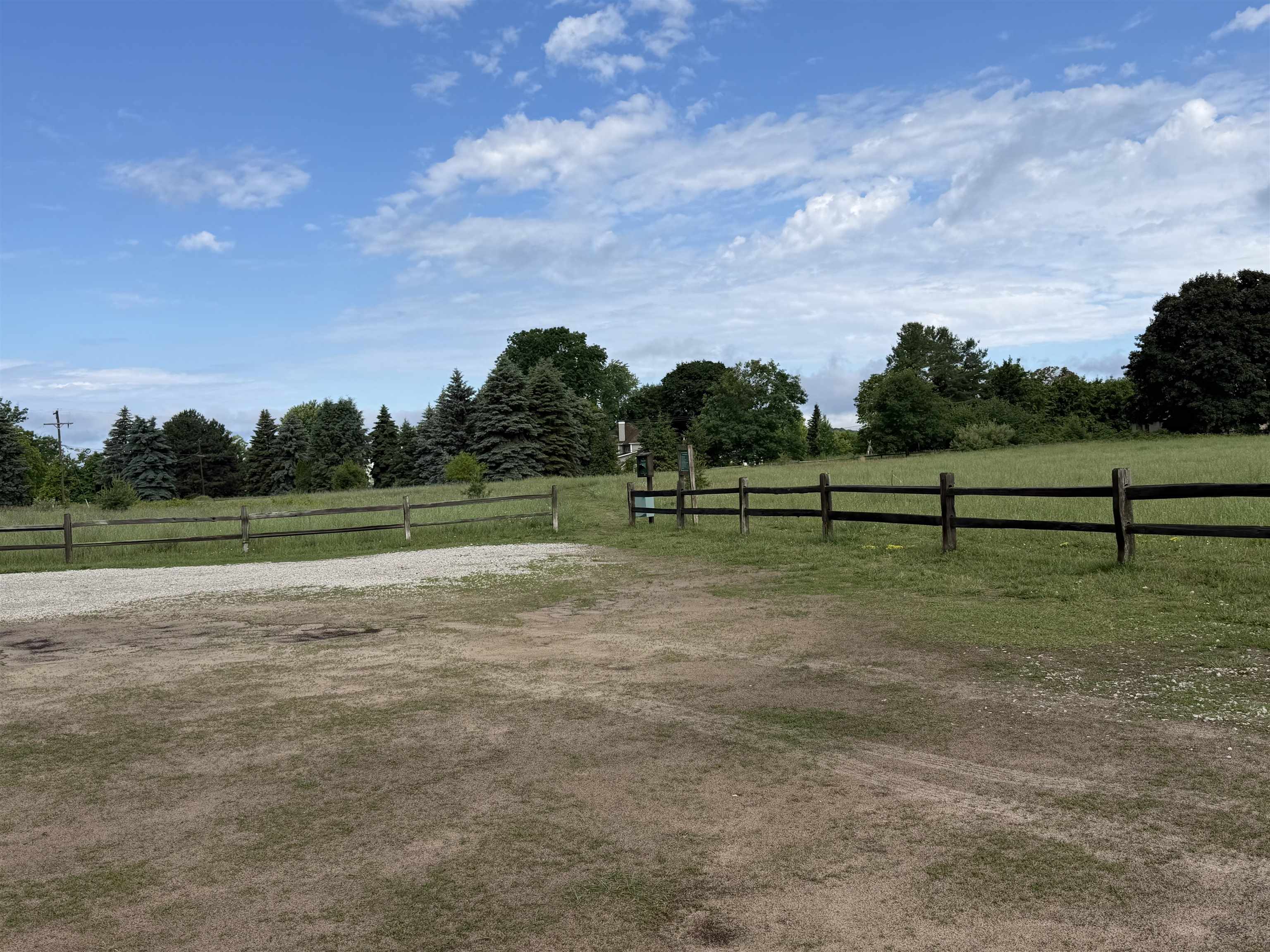 13686 Hedeen Road Traverse City, MI 49686 - Photo 41 of 56 1947061-671fad40-5894-43a8-a08e-2632ae943039.JPG