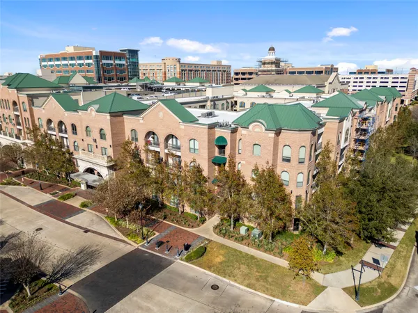 $2,000 | 2299 Lone Star Drive, Unit 244, Sugar Land, TX 77479