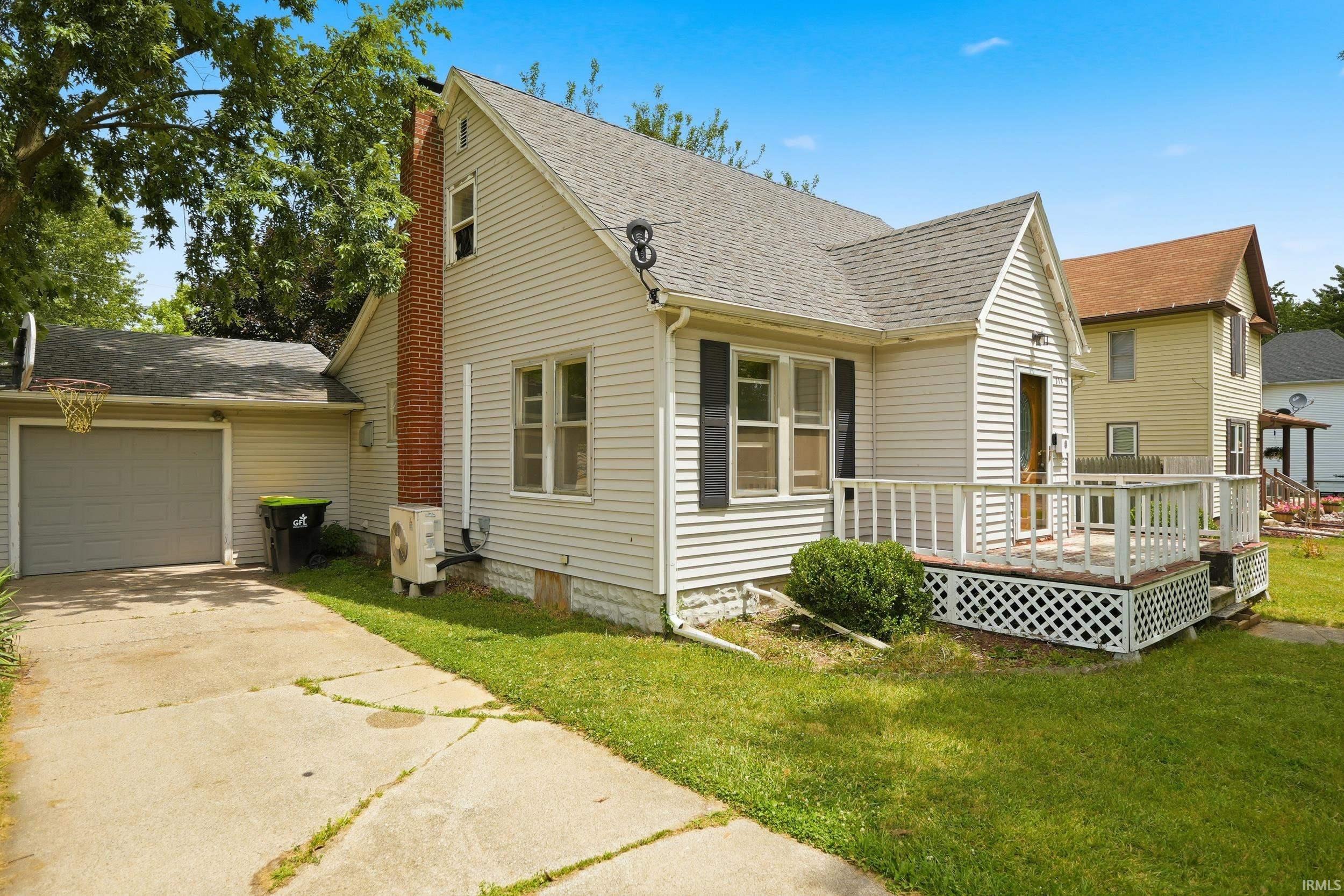 315 West Oak Street Butler, IN 46721 - Photo 5 of 41