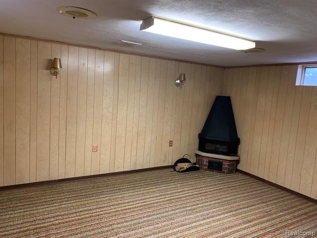 2401 Riverside Drive Port Huron, MI 48060 - Photo 18 of 29