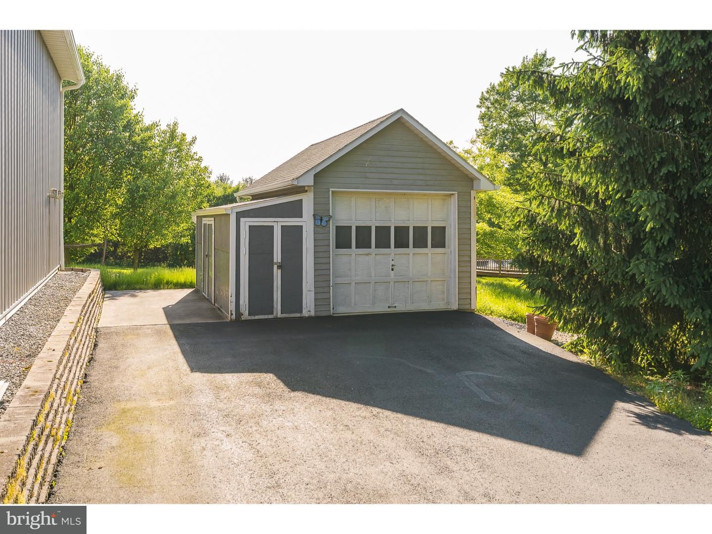 4526 Mill Road Emmaus, PA 18049 - Photo 17 of 20 Gallery Image 17