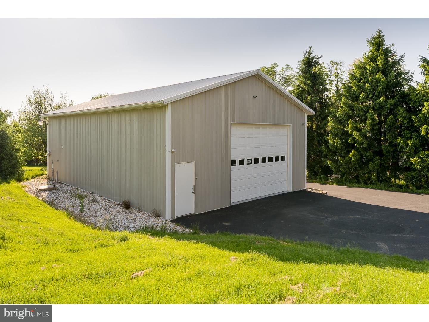 4526 Mill Road Emmaus, PA 18049 - Photo 19 of 20 Gallery Image 19
