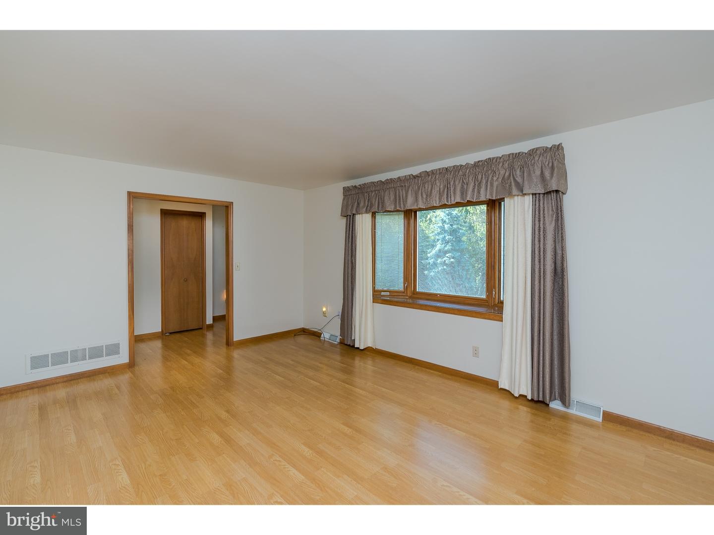 4526 Mill Road Emmaus, PA 18049 - Photo 9 of 20 Gallery Image 9