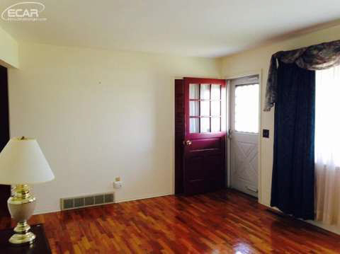 10480 Henderson Road Corunna, MI 48817 - Photo 2 of 22 20439432-1.JPG