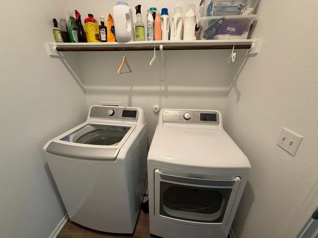 $2,551 | 380 Mendoza, Kyle, TX 78640