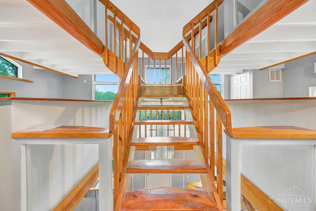 6851 Taylor Road Cincinnati, OH 45248 - Photo 21 of 50