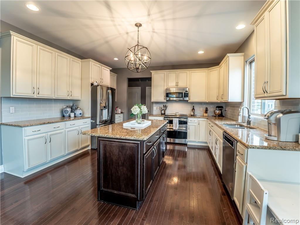110 Fieldway Court Rochester, MI 48306 - Photo 25 of 46