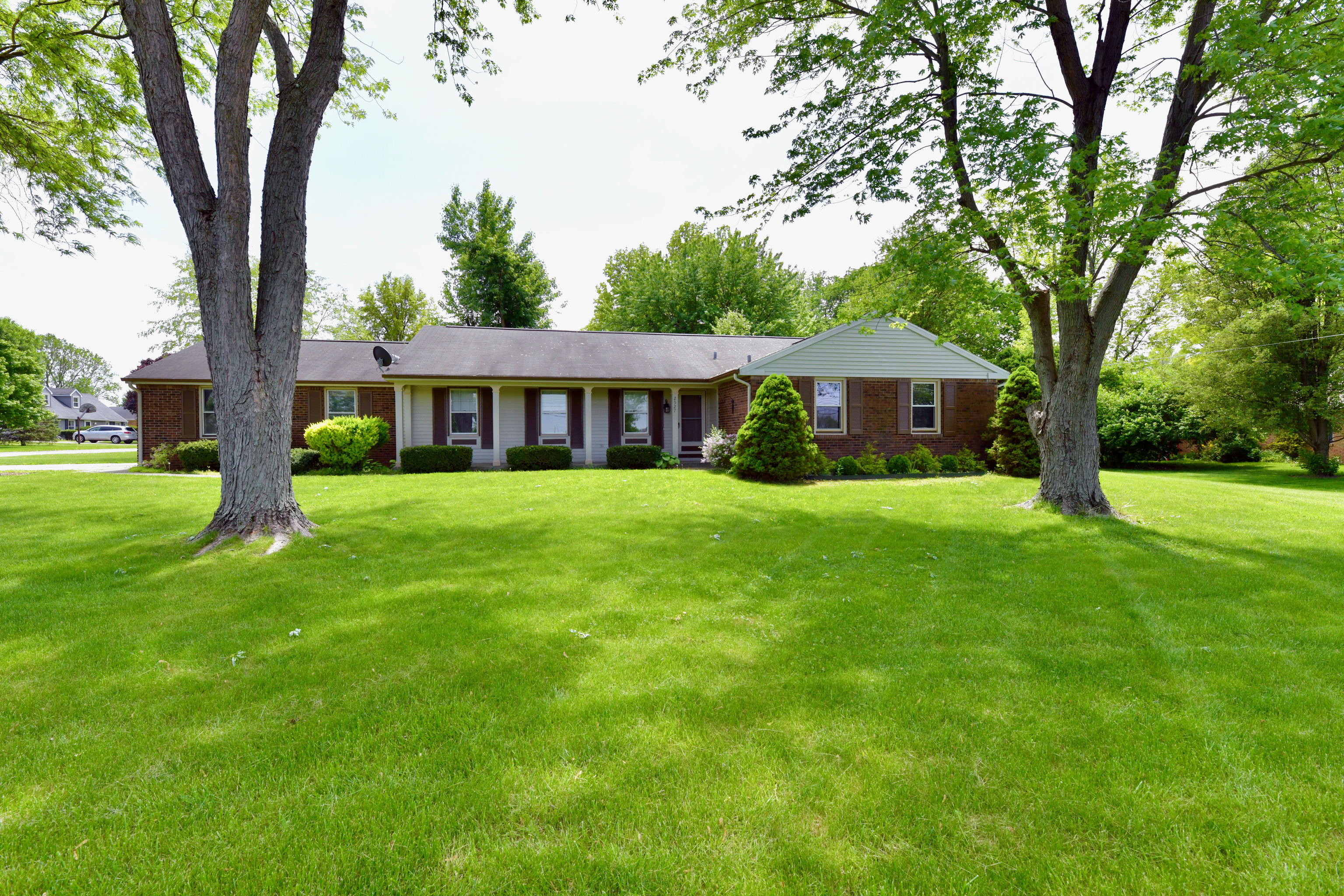 2527 Lindberg Road Anderson, IN 46012 - Photo 1 of 29