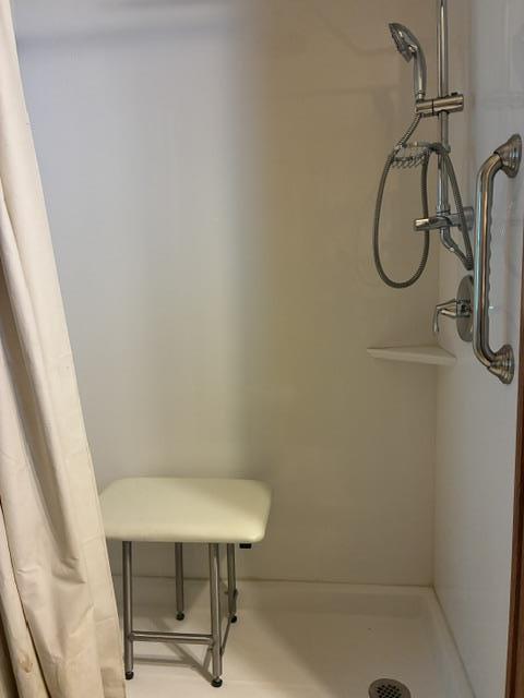 2150 Monterey Road, Unit 75 San Jose, CA 95112 - Photo 15 of 38 a bathroom with a shower