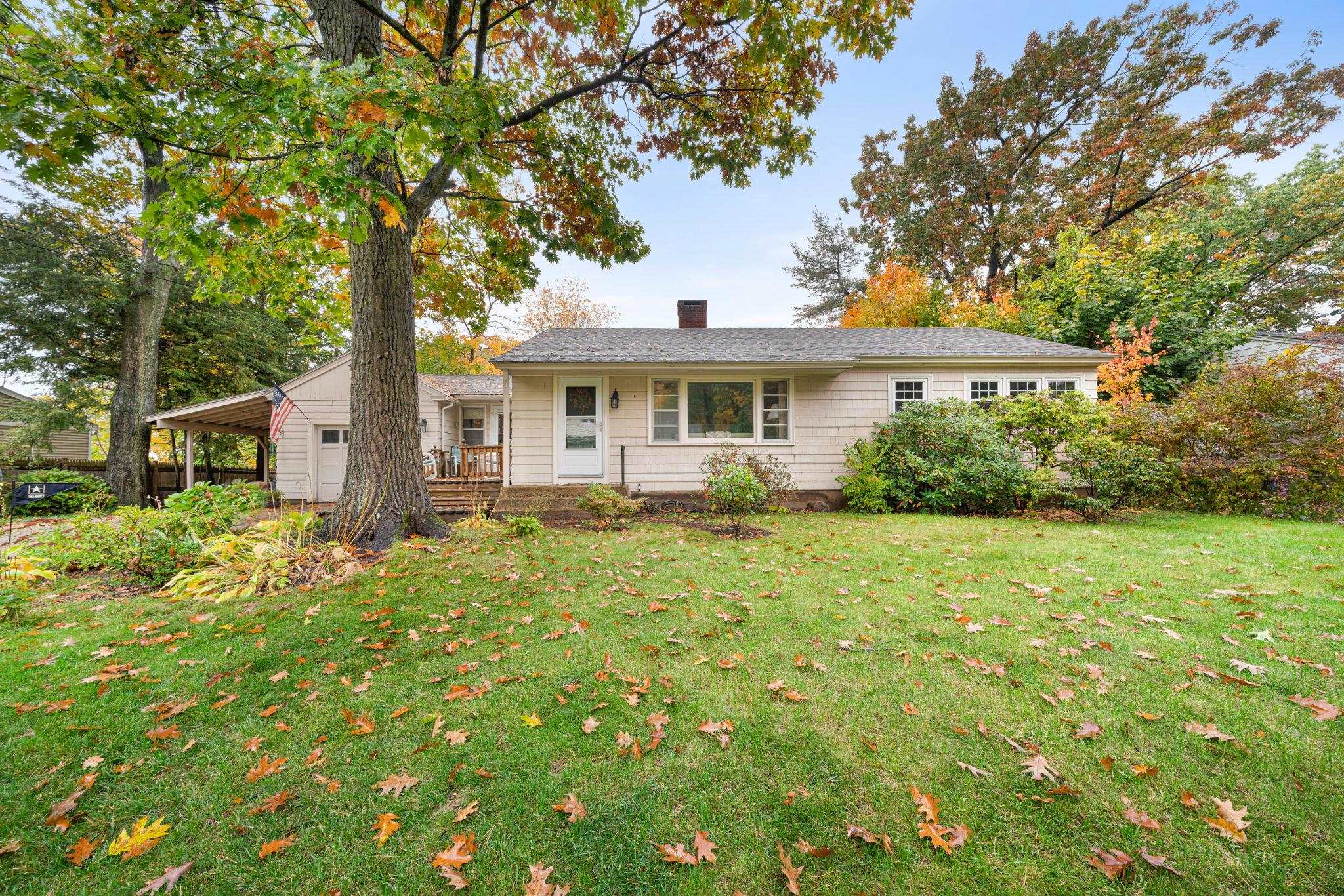 200 Tory Road Manchester, NH 03104 - Photo 1 of 28