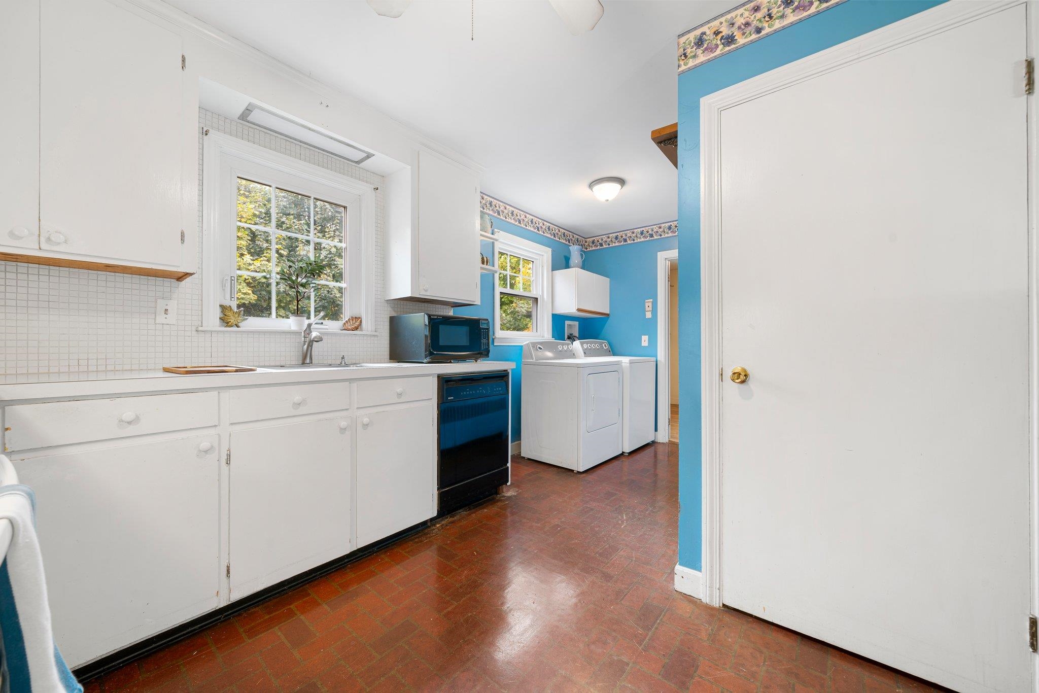 200 Tory Road Manchester, NH 03104 - Photo 7 of 28