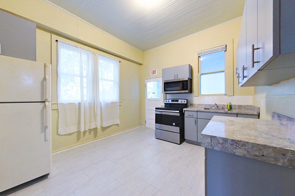 415 Dewey Street Waycross, GA 31501 - Photo 16 of 54