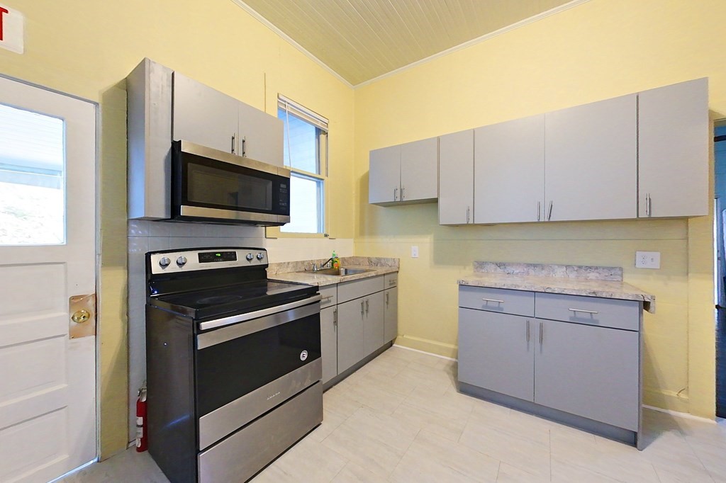 415 Dewey Street Waycross, GA 31501 - Photo 18 of 54