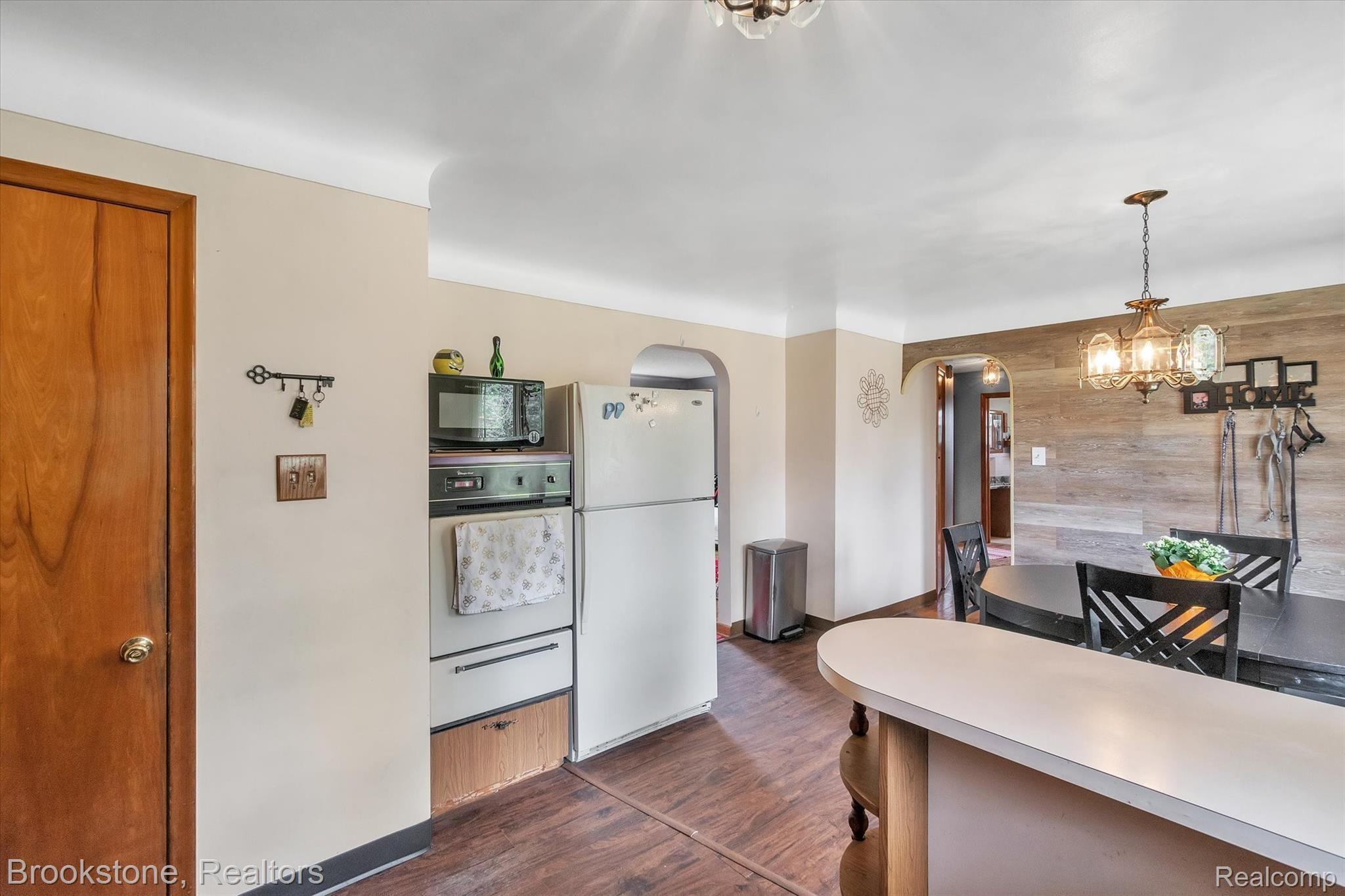 7125 Neff Road Mount Morris, MI 48458 - Photo 14 of 37 14-7125-Neff-Rd-WindowStill-Real-Estate-Photography-14.jpg