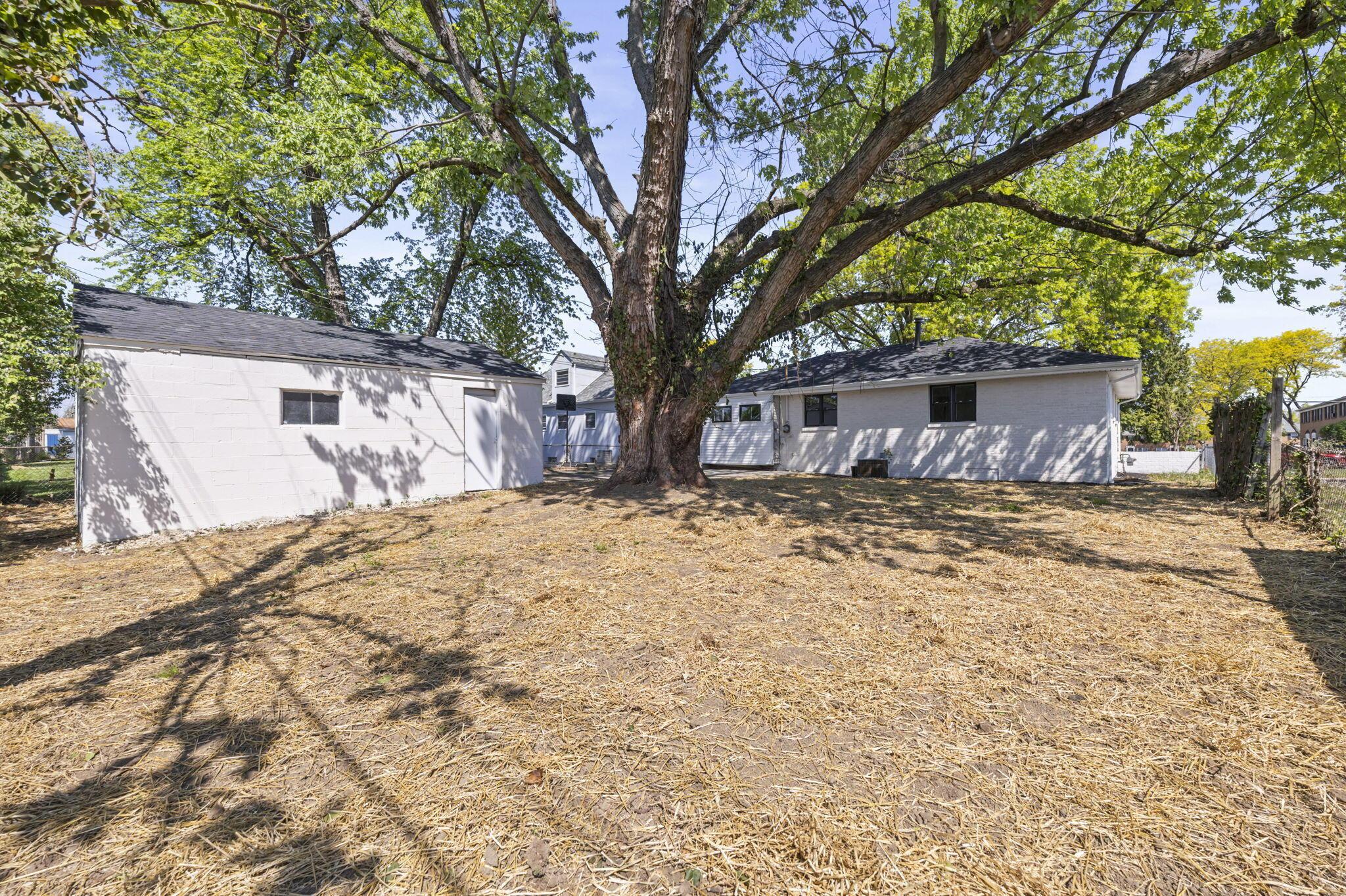 1071 Loring Road Columbus, OH 43224 - Photo 35 of 41 38-web-or-mls-_D8A1842