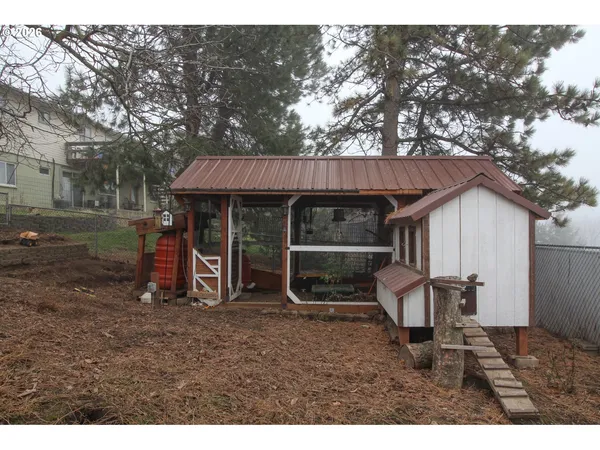 $374,900 | 314 South Normal Street, Weston, OR 97886