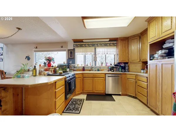 $374,900 | 314 South Normal Street, Weston, OR 97886