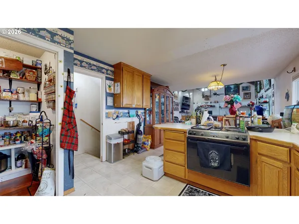 $374,900 | 314 South Normal Street, Weston, OR 97886
