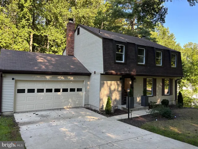 a house view with a outdoor space