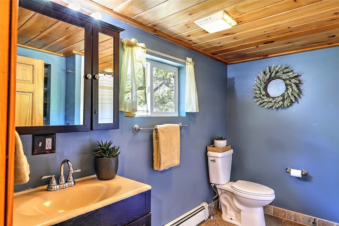 10 Narrow Lane Charlestown, RI 02813 - Photo 13 of 48