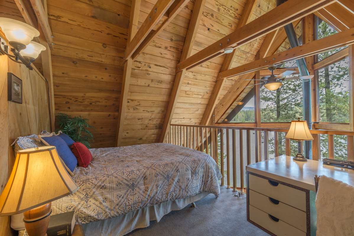 2112 Serene Road Soda Springs, CA 95728 - Photo 11 of 21 Gallery Image 11